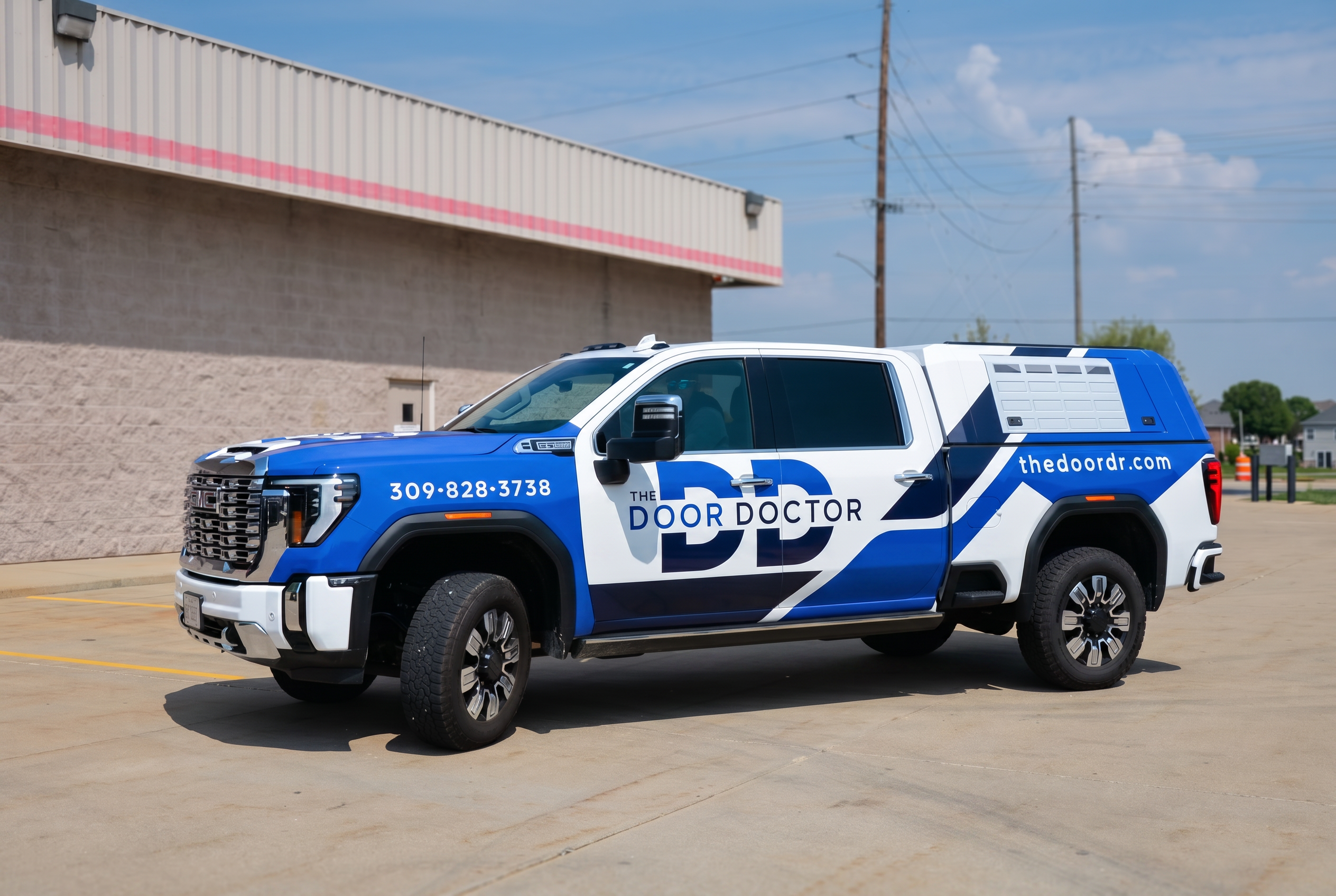 Service Fleet — Full vehicle wrap